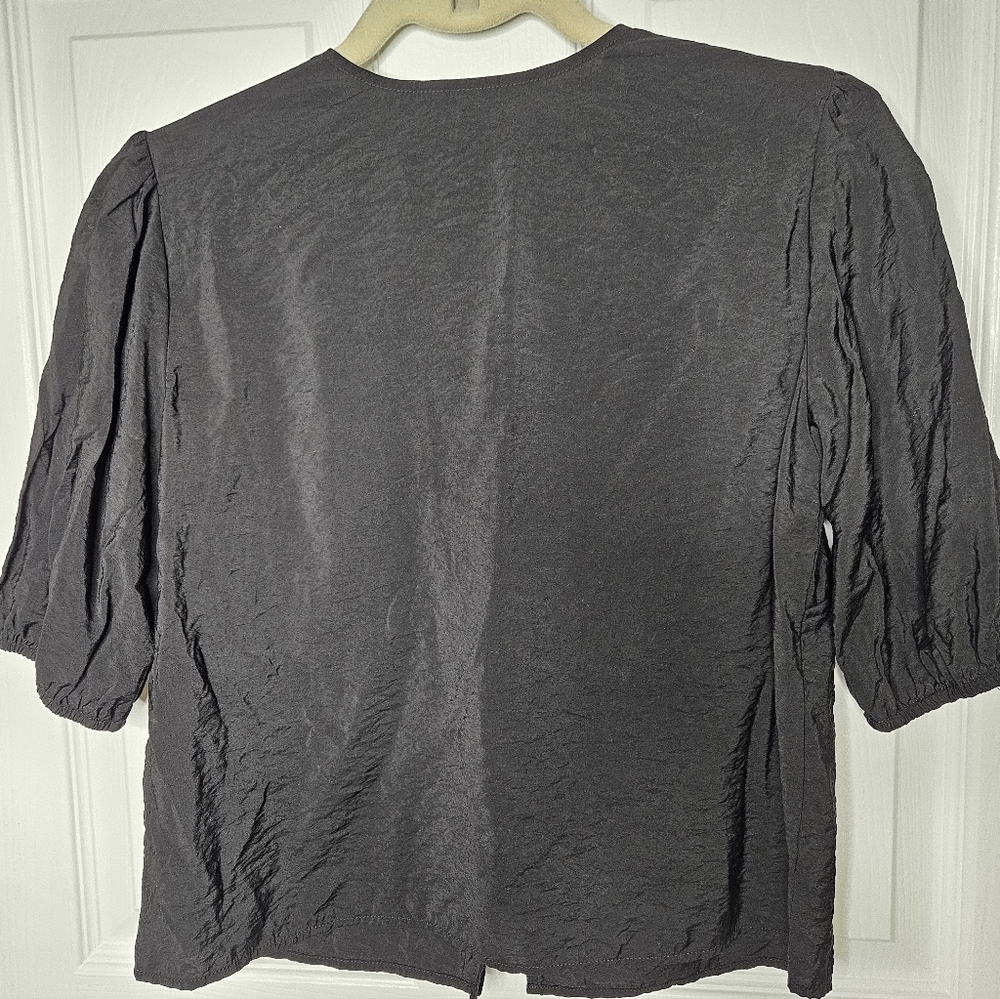 Reitman's Ebow-Sleeve V-Neck Blouse with Self-Tie Closure Small Size - Picture 7 of 12